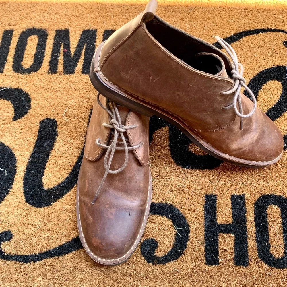 Men's two-eye lace-up shoes in brown, size 12.